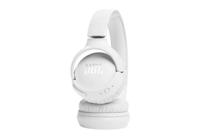 Tune 520 BT On-Ear-Kopfhörer von JBL in Weiß – Produktfoto 4 von 5