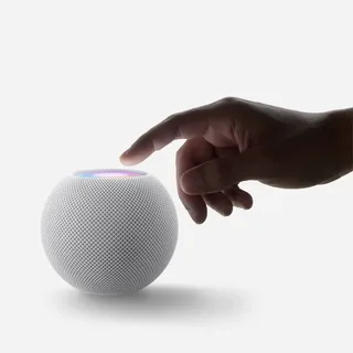 HomePod mini by Apple in White – product photo 2 of 3