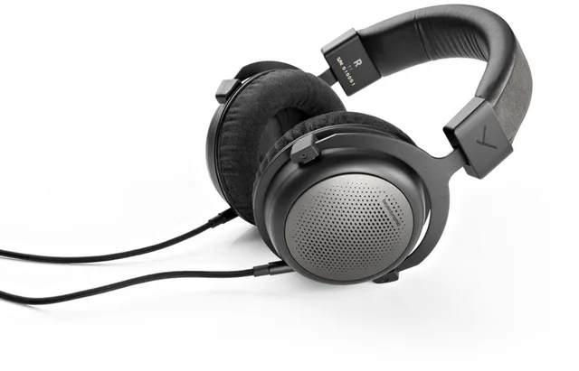 T1 HiFi hoofdtelefoon met kabel, Tesla Technology 32 Ohm, zwart