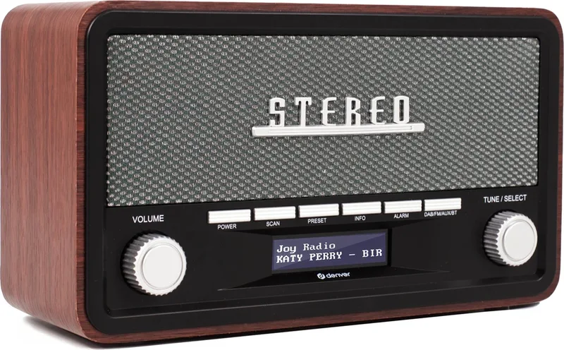 DAB Radio - Retro Radio - Bluetooth - DAB+/ FM - Dimbaar - Batterijen & Netstroom - DAB18 by Denver in Brown – product photo 1 of 2