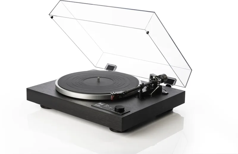 CS 529 Volautomatische Hifi-Platenspeler van Dual in Zwart – productfoto