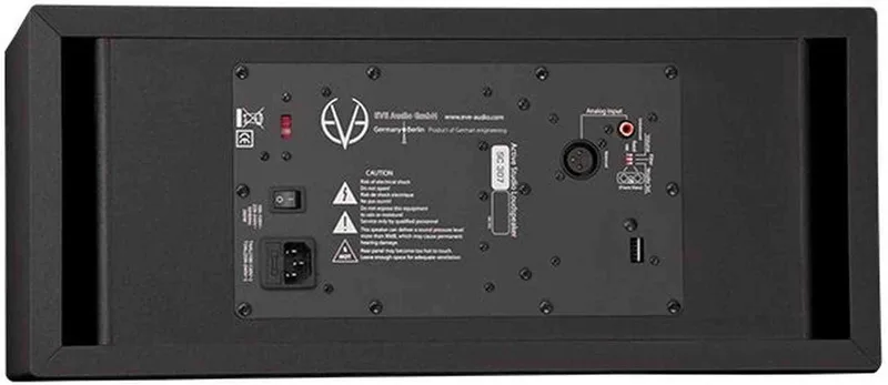 SC307 actieve 3-weg studiomonitor 6,5 inch 250W 40Hz-21kHz 114 dB met DSP SMART-knob van EVE Audio in Zwart – productfoto