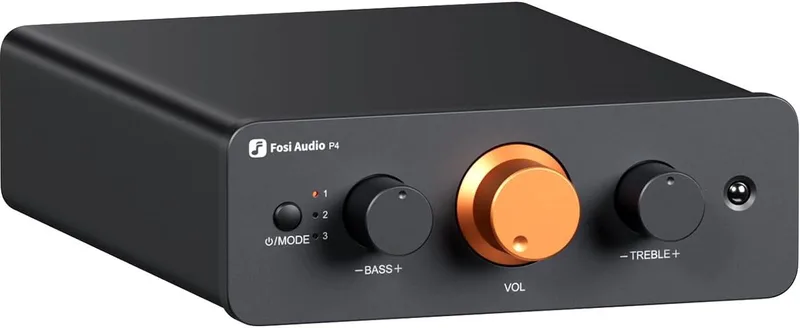 P4 - Mini Voorversterker met 3 RCA-ingangen - Preamp voor Versterkers/Actieve Subwoofers/Luidsprekers van Fosi Audio in Zwart – productfoto