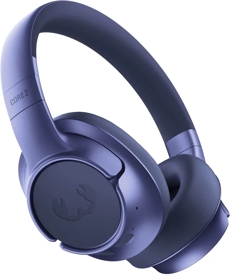 Clam Core 2, Draadloze Bluetooth Koptelefoon met Microfoon, 70 uur Speeltijd, Rijk en helder geluid, Verbind 2 apparaten tegelijk, Personal Sound App, Bekabeld luisteren via USB-C (Berry Red) van Fresh 'n Rebel in Blauw – productfoto