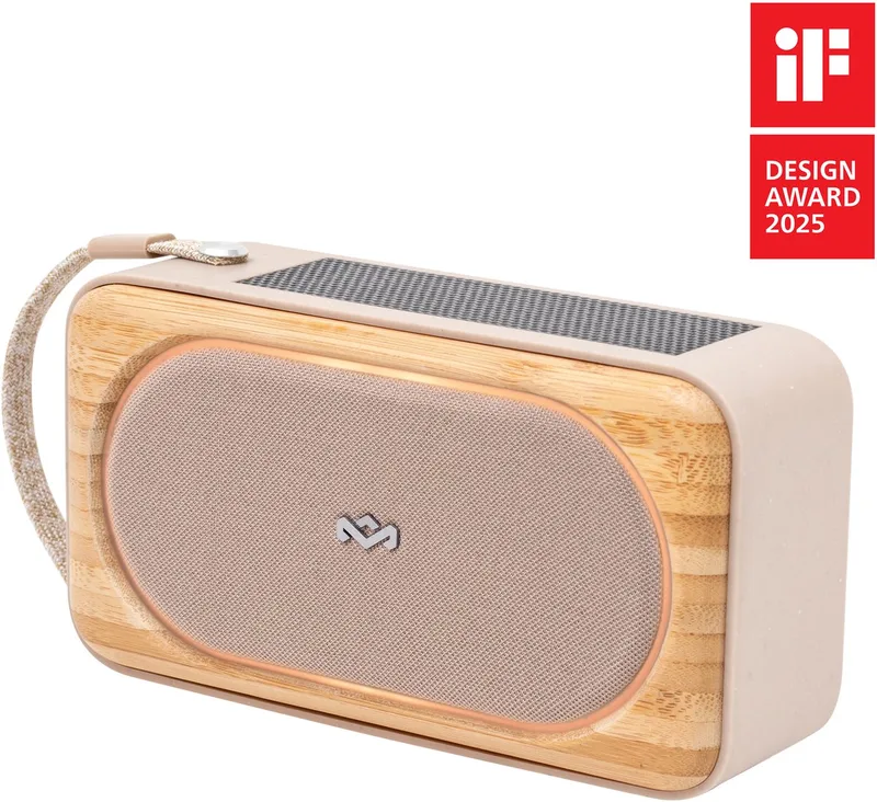 Roots Solar Bluetooth speaker - Draadloze Compacte Speaker - Solar Powerbank - Waterproof - 19 uur Batterijduur - Ingebouwde Flesopener - Gemaakt van Duurzame Materialen - Cream van House of Marley in Crème – productfoto