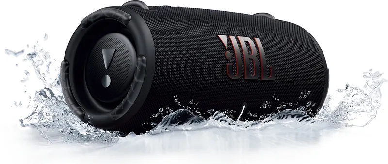 Xtreme 3 - Draagbare Bluetooth Speaker - Met Afneembare Schouderband - Draadloze Muziek Box - 15 uur - Waterdicht - IP67 by JBL in Zwart – Zonder adapter – product photo