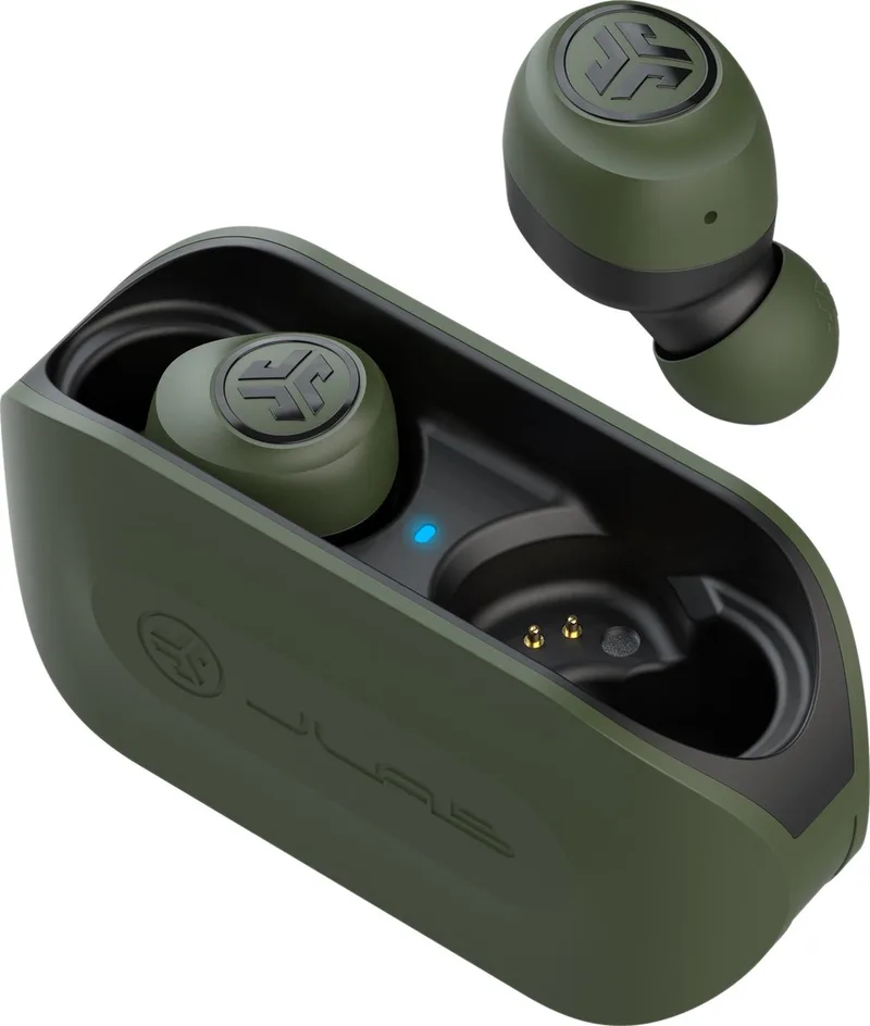 Go Air Volledig Draadloze Oordopjes - Draadloze Oordopjes - Bluetooth Oordopjes - Wireless Earbuds - Draadloze Oortjes- 20 uur Speeltijd - 3 EQ Geluidsinstellingen - Bluetooth 5 - Oplaadcase met ingebouwde Oplaadkabel van JLab in Groen – productfoto