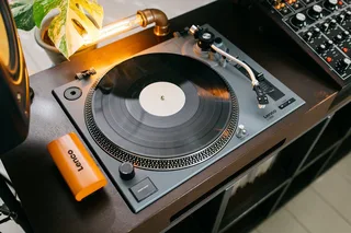 LP Schoonmaakset - Platenborstel - Naaldborstel - Vinyl Reinigingsvloeistof - TTA-5IN1 van Lenco in Zwart – productfoto 3 van 4