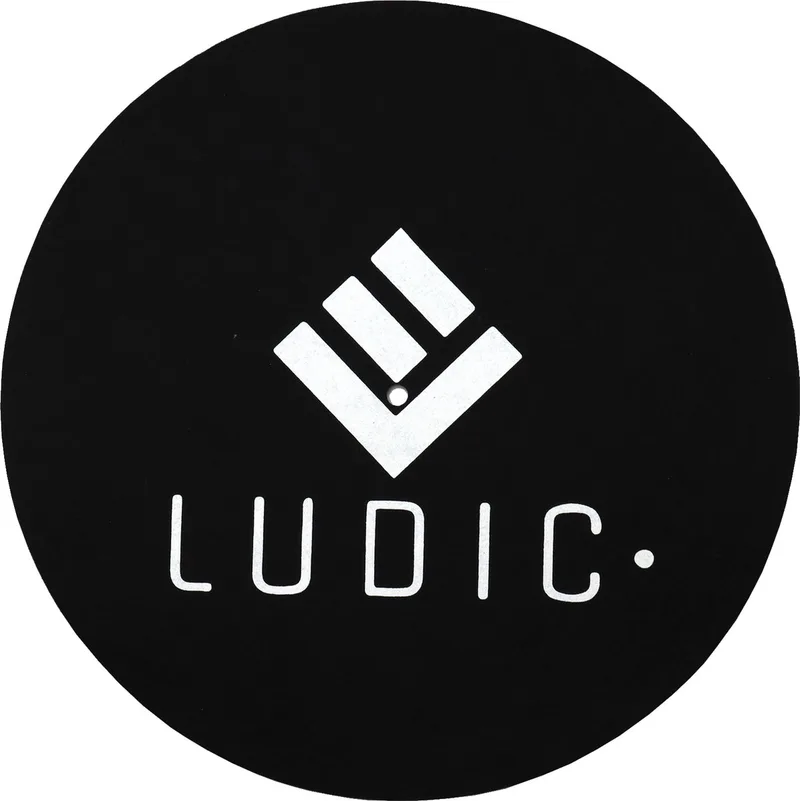 Anti-static Logo Felt slipmat Black NOstatic LP Mat zwart van Ludic Audio in Zwart wit – productfoto