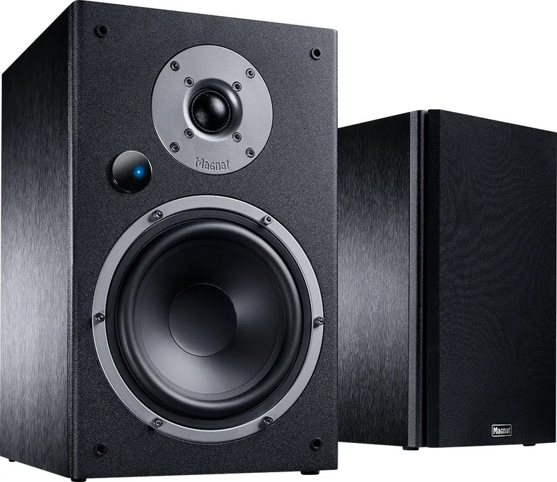 Monitor Reference 3A 2-WEG BASREFLEXLUIDSPREKER INCLUSIEF HDMI ARC per set van Magnat in Zwart – productfoto