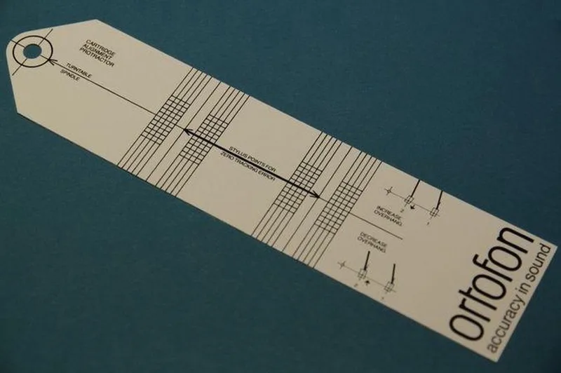 Cartridge alignment protractor by Ortofon in White – product photo