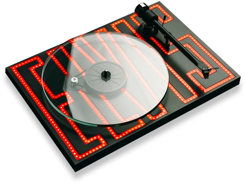 Art-Elvis Limited Special Edition platenspeler by Pro-Ject in Zwart-rood – product photo