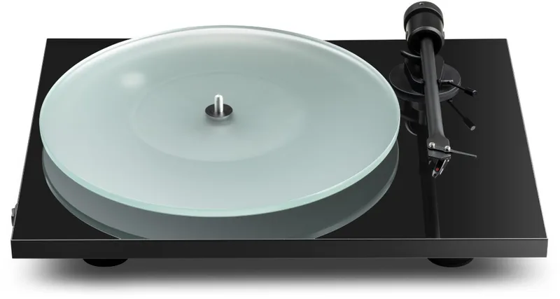 T1 EVO BT OM10 Platenspeler - Ingebouwde Voorversterker - Bluetooth Verzender - Handgemaakt - Plug & Play van Pro-Ject in Zwart – productfoto