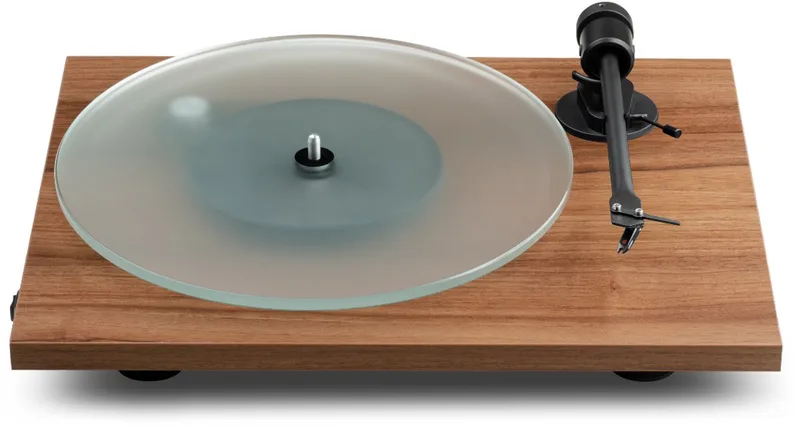T1 EVO BT OM10 Platenspeler - Ingebouwde Voorversterker - Bluetooth Verzender - Handgemaakt - Plug & Play van Pro-Ject in Walnoot – productfoto