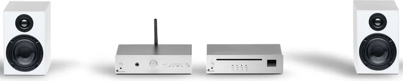 True HiFi Stereo Set E CD - Complete HiFi Systeem - CD-Speler - Stereo Versterker - Twee Luidsprekers - Zilver/Zilver/Wit van Pro-Ject in Zilver, Wit – productfoto
