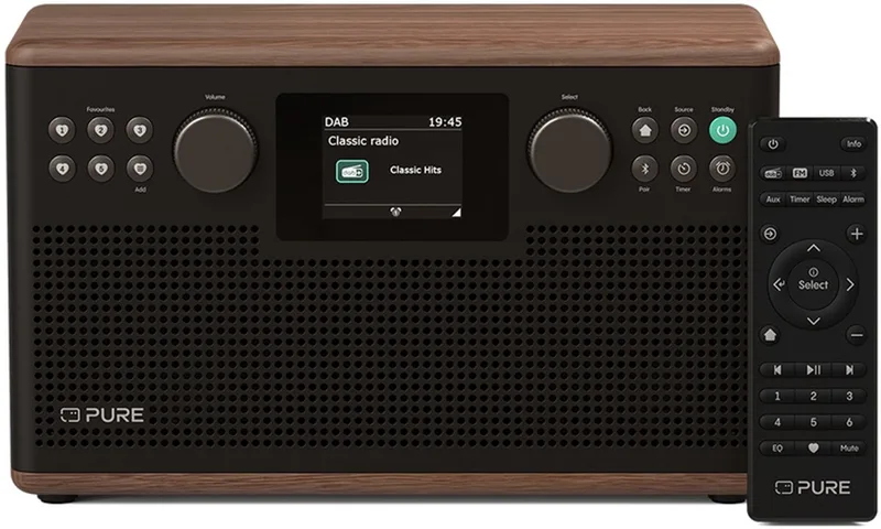 Classic H6 - De charmante digitale stereo-radio, Koffiebruin/Walnoot by Pure in Brown – product photo