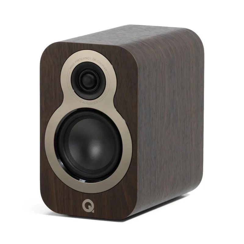 Q Acoustics: 3010c Boekenplank Speakers - 2 Stuks - Claro by Q Acoustics in Walnoot – product photo