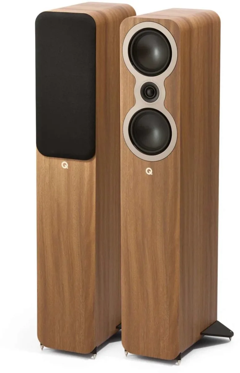 Q Acoustics 3040c - Vloerstaande Luidspreker van Q Acoustics in Eik – productfoto