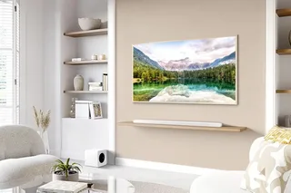 Ultra Slim Soundbar HW-S811GD Surroundsysteem Bluetooth, Dolby Atmos, WiFi, Wandbevestiging, Spraakbesturing de Samsung en Blanc – photo produit 2 sur 3