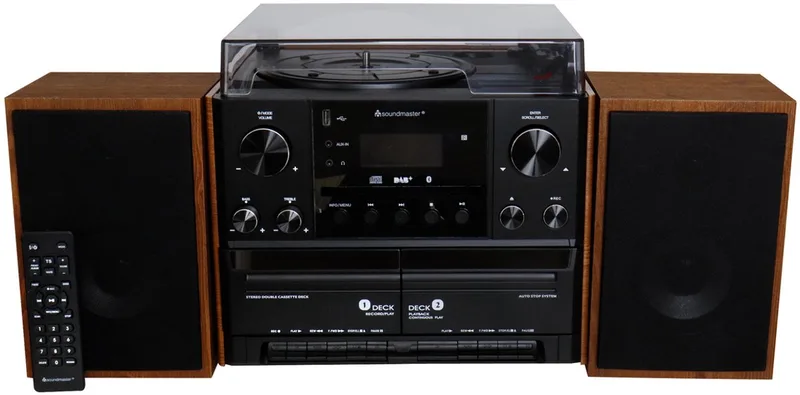 MCD5600BR - muziekcenter met platenspeler, bluetooth, CD, dubbel Cassettedeck, encoding, USB en DAB+ von Soundmaster in Braun – Produktfoto