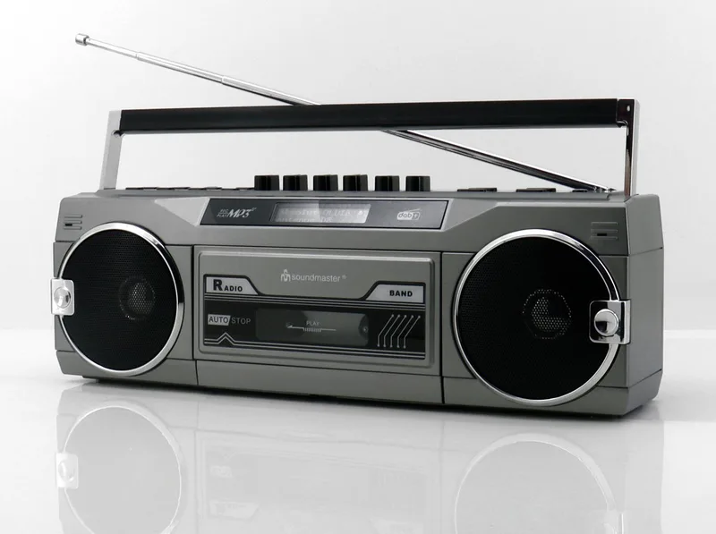 SRR80TI, Retro stereo radio/cassetterecorder met DAB+, bluetooth en USB en SD, encoding van Soundmaster in Antraciet – productfoto