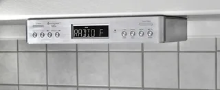 UR2045SI Küchenradio DAB+, UKW Bluetooth® Freisprechfunktion Silber från Soundmaster – produktbild 1 av 2