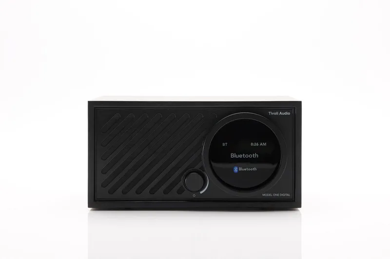 Model One Digital+ Gen 3 - DAB+/WiFi/AirPlay 2/Chromecast/Smart Radio - Black/Black van Tivoli Audio in Zwart – productfoto