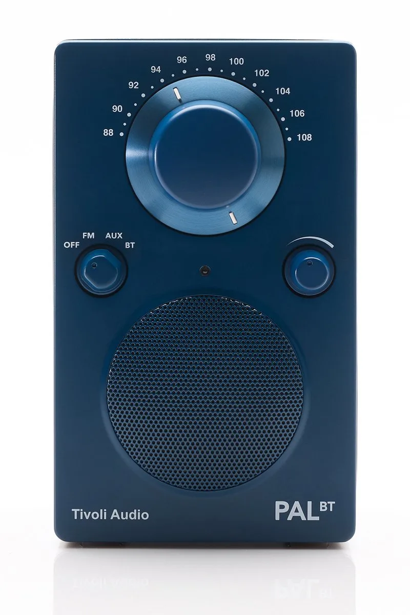 PAL BT - Draagbare radio met FM, AM en Bluetooth van Tivoli Audio in Blauw – productfoto