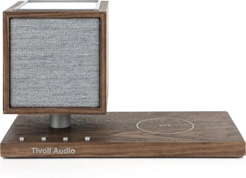 Revive - Bluetooth speaker - draadloze Qi-oplader - Walnoot/Grijs van Tivoli Audio in Walnoot – productfoto