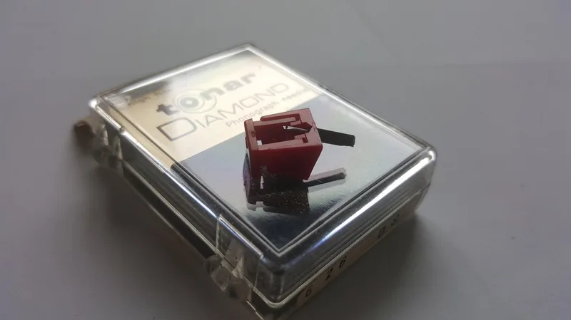Marantz E 5000 II, Empire 66/X, S-906 Platenspeler Naald by Tonar in Red – product photo