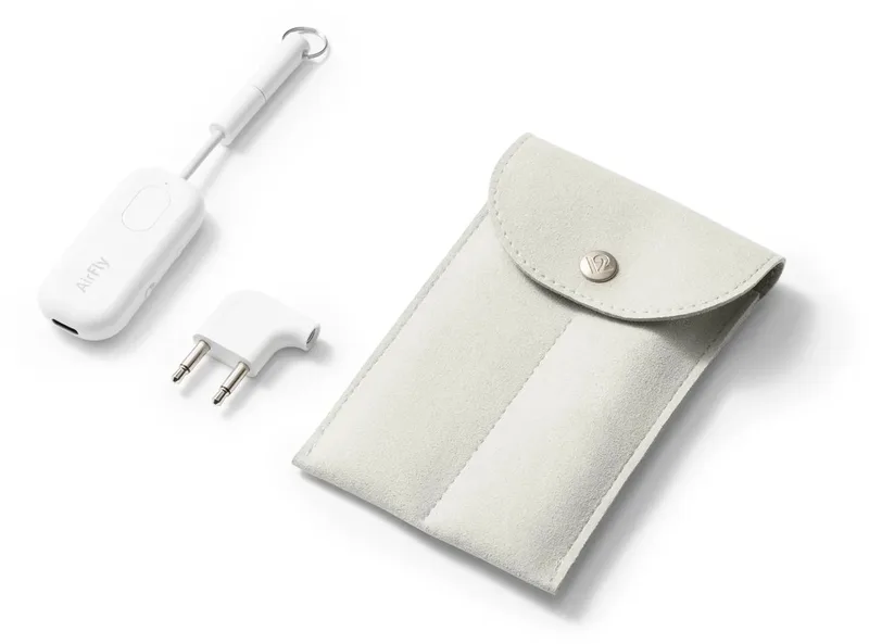 AirFly Pro 2 Deluxe – Verbindt Bluetooth-hoofdtelefoon met standaard hoofdtelefoonaansluiting – Maakt gedeeld luisteren mogelijk – Biedt meer dan 25 uur speeltijd by Twelve South in White – product photo