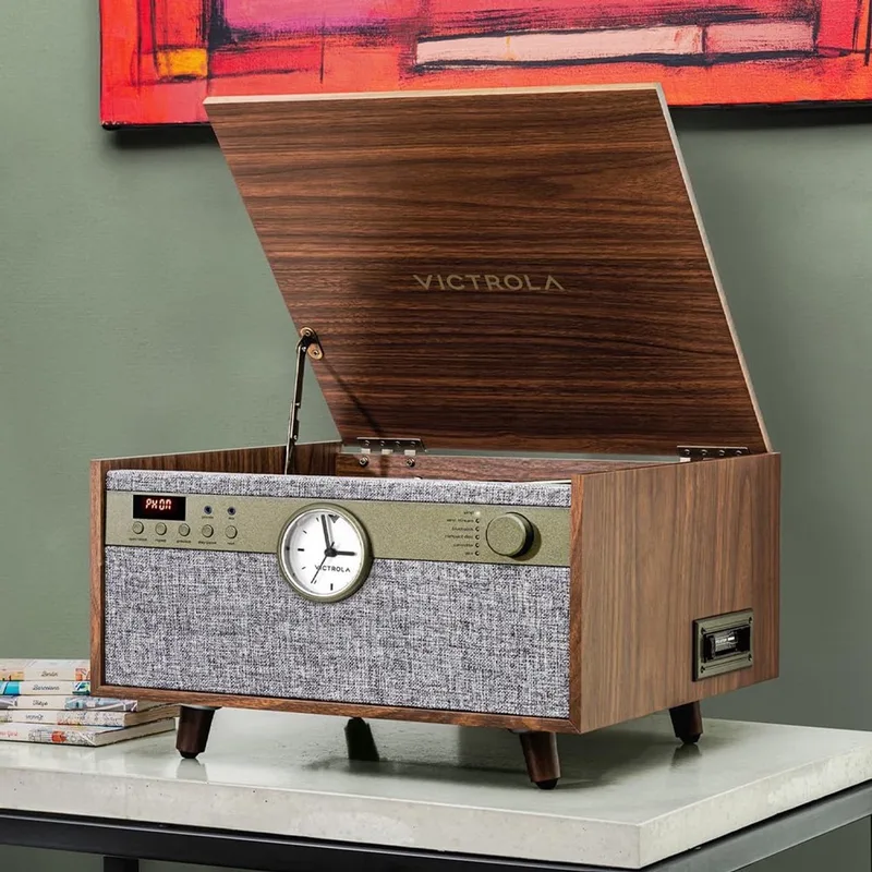 Platenspeler VTA830SBWLNINT by Victrola in Walnut – product photo